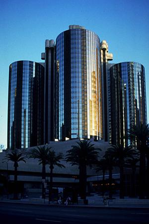 高品質のコンテナのローコスト化を実現